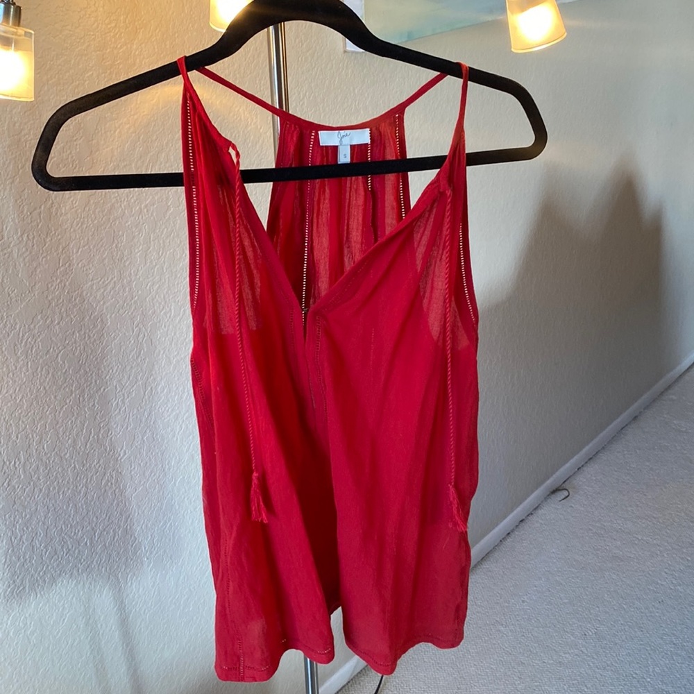 Joie red tank